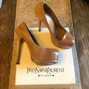 Yves Saint Laurent Tribtoo Cap Pump